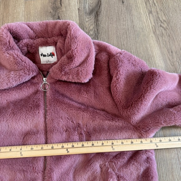 Miss Selfie Pink Faux Fur Bomber Jacket Mauve Pink Collared Size Large EUC - Picture 5 of 9